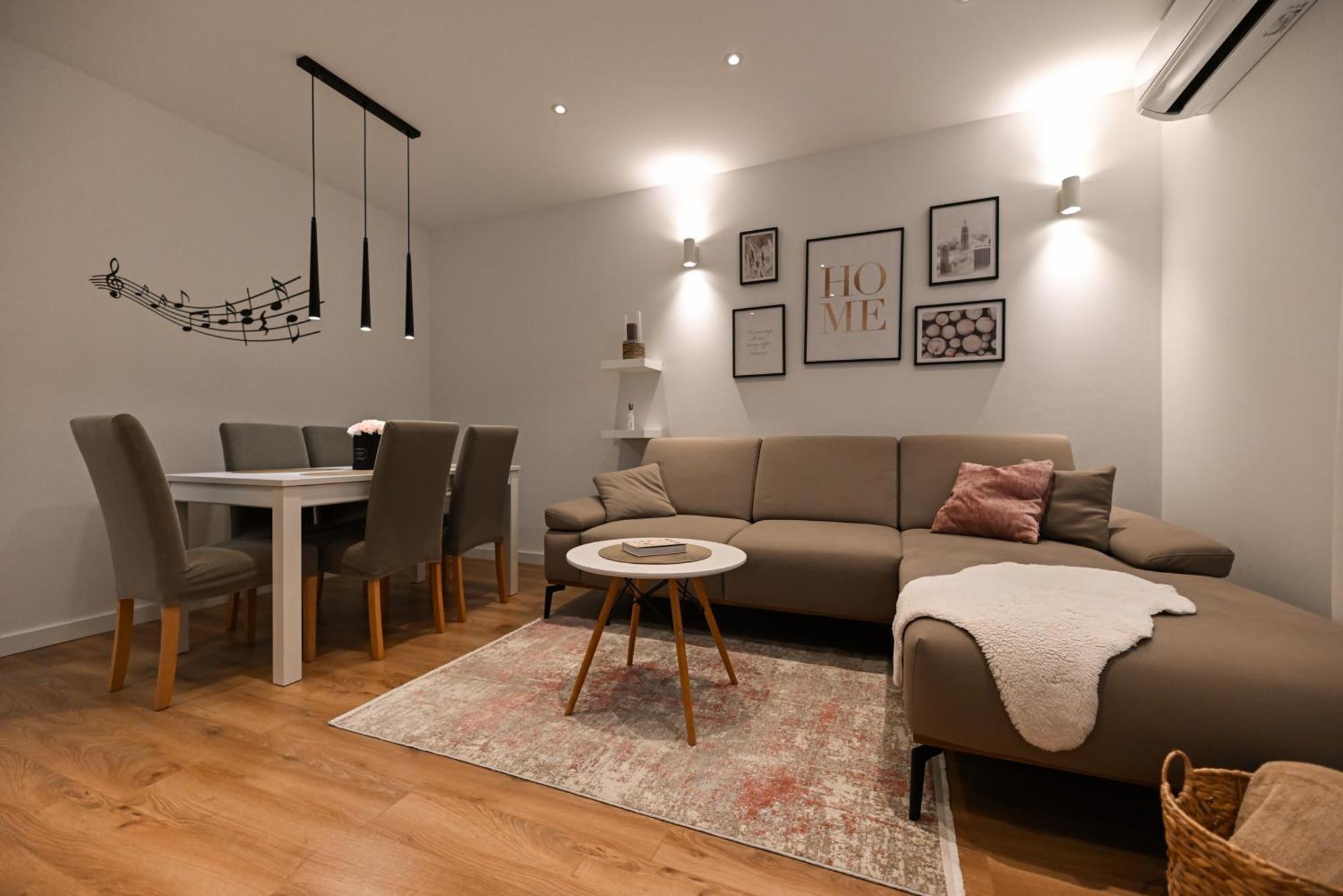Apartment Dajana Feeling Of Home Τρογκίρ Εξωτερικό φωτογραφία